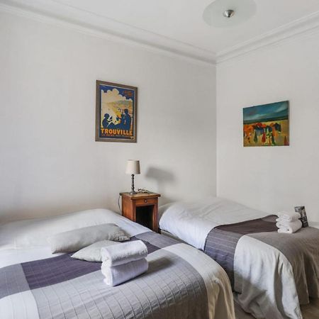Appartement Des Embruns - Welkeys ทรูวิลล์-ซูร์-แมร์ ภายนอก รูปภาพ